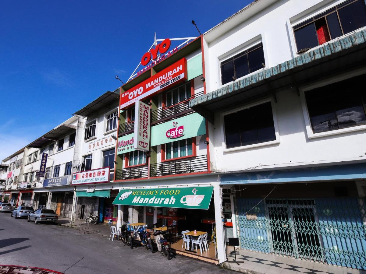 Oyo 836 Mandurah Room & Cafe Kuching Zewnętrze zdjęcie